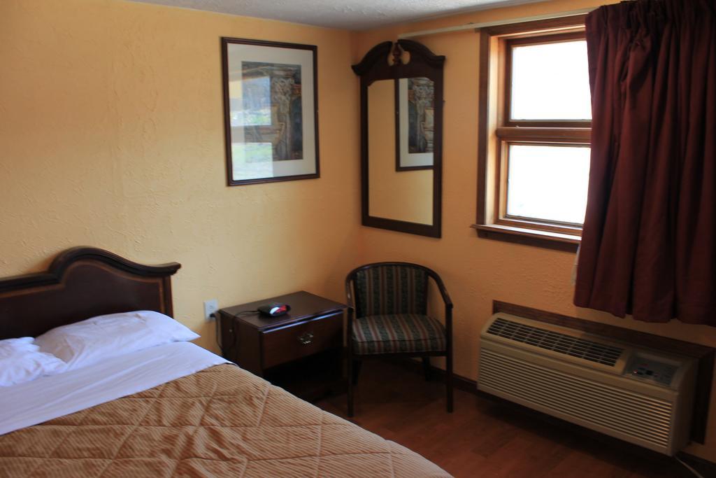 Huntingdon Motel White Oak